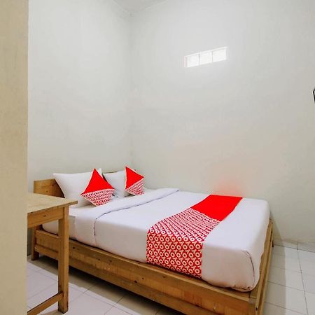 Oyo 3083 D Kost 3 Syariah Otel Yogyakarta Dış mekan fotoğraf